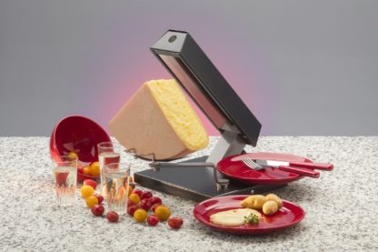 Made in Switzerland raclette machine from TTM for 1/4 wheels