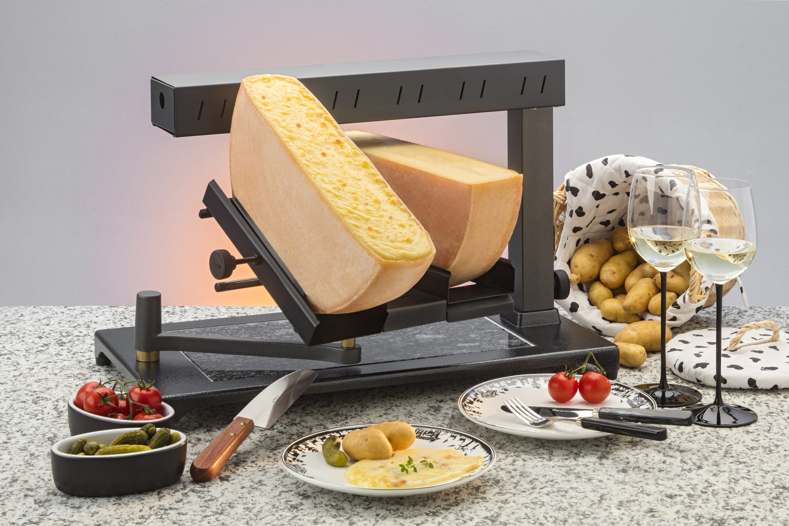 Super - Raclette Machine for two 1/2 wheels